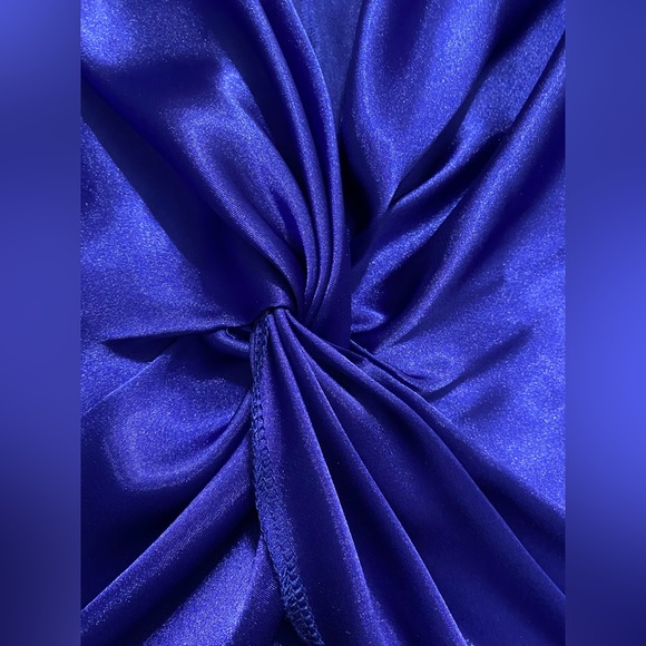 Express Royal Blue Twist Front Blouse - Picture 3 of 4